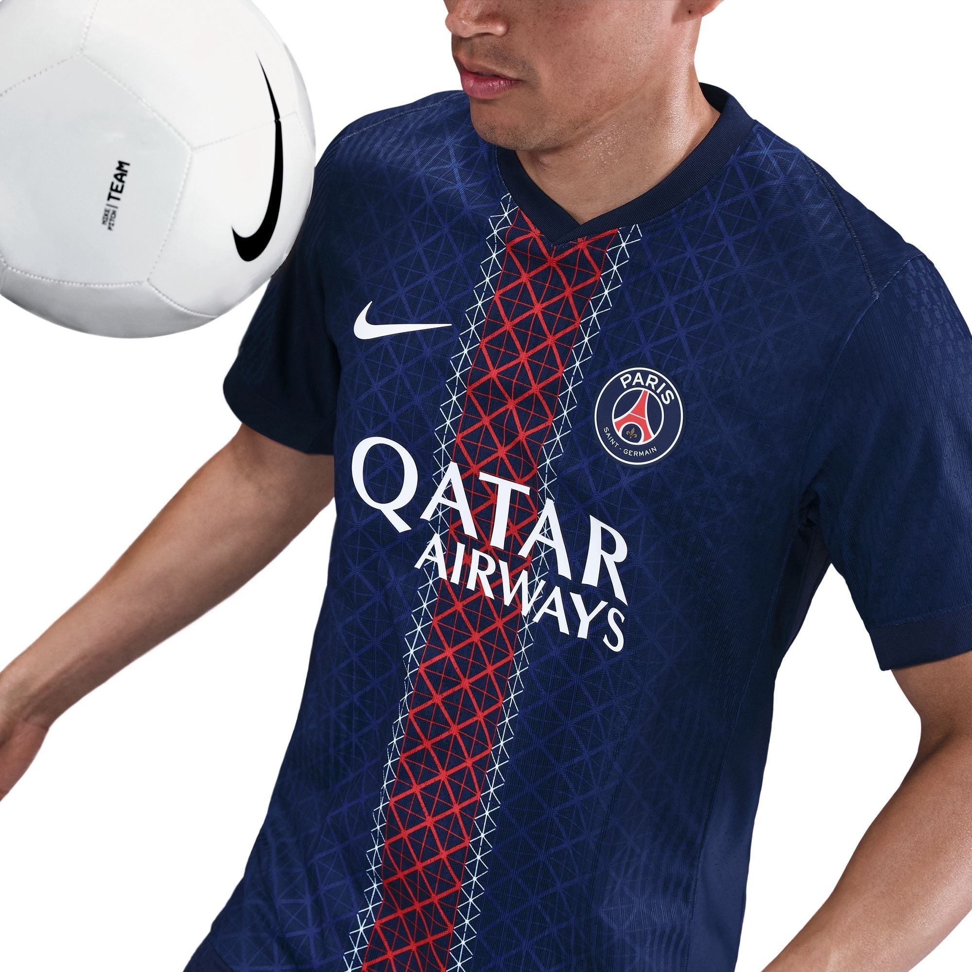 PSG 2025/26 home jersey men's in navy with Qatar Airways logo for soccer fans