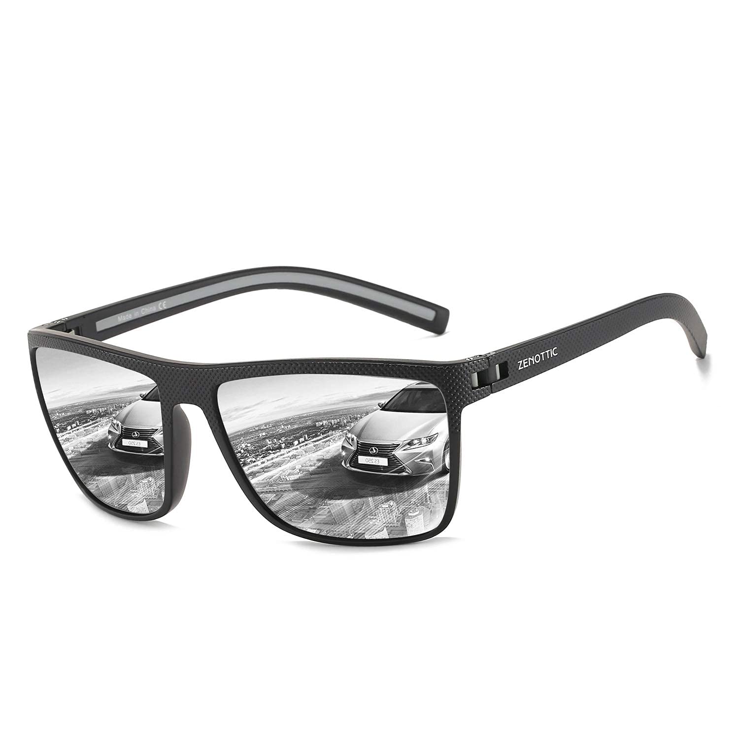 Craques men's polarized sunglasses with black frame and reflective lenses showing car reflection