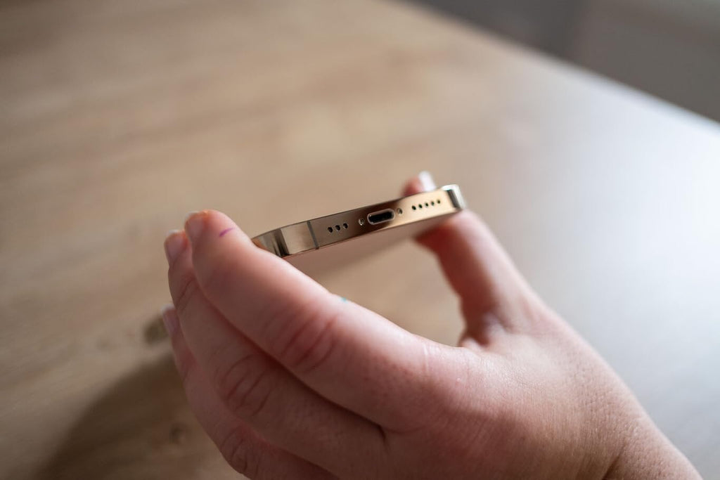 Apple iPhone 13 Pro, 128GB, Graphite (Renewed) - craques