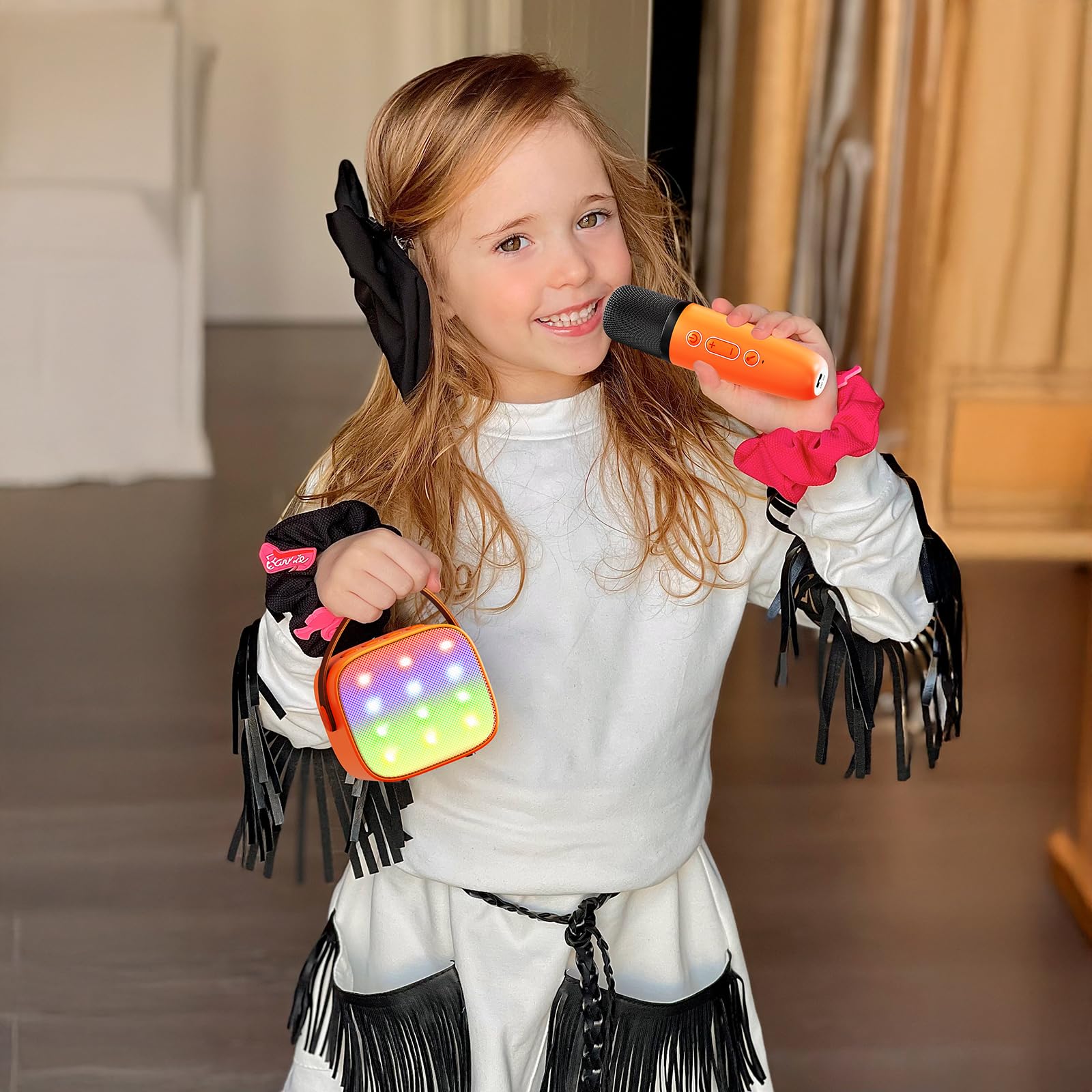 Mini Karaoke Machine for Kids Adults, Portable Bluetooth Speaker - craques