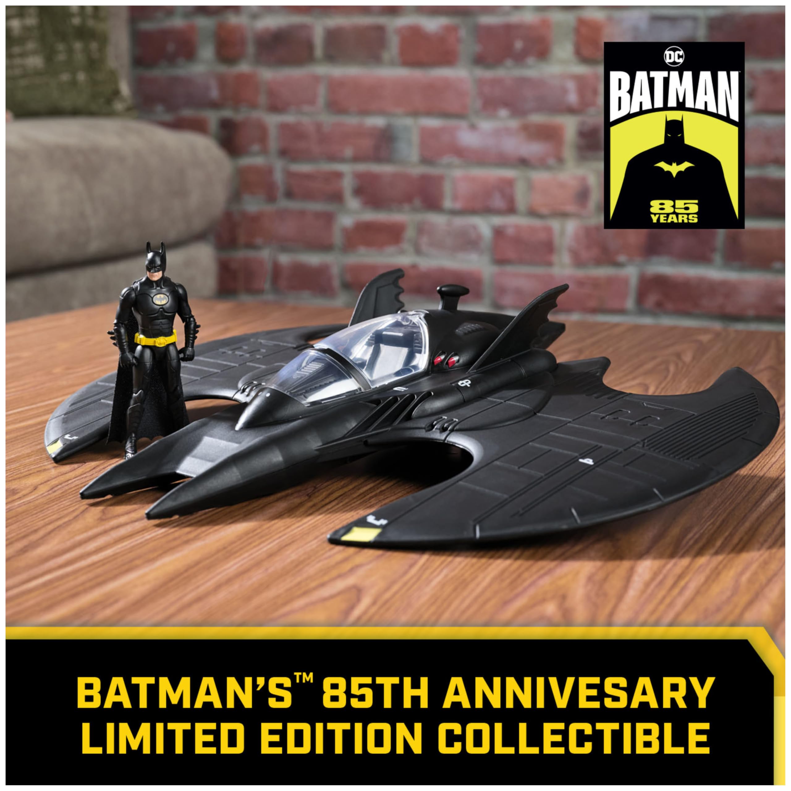 Batman Batwing and 4-Inch Figure Set - 1992 Batman Returns Limited Edition 85th Anniversary Collectible Kids Toys for Boys Ages 3 and Up craques