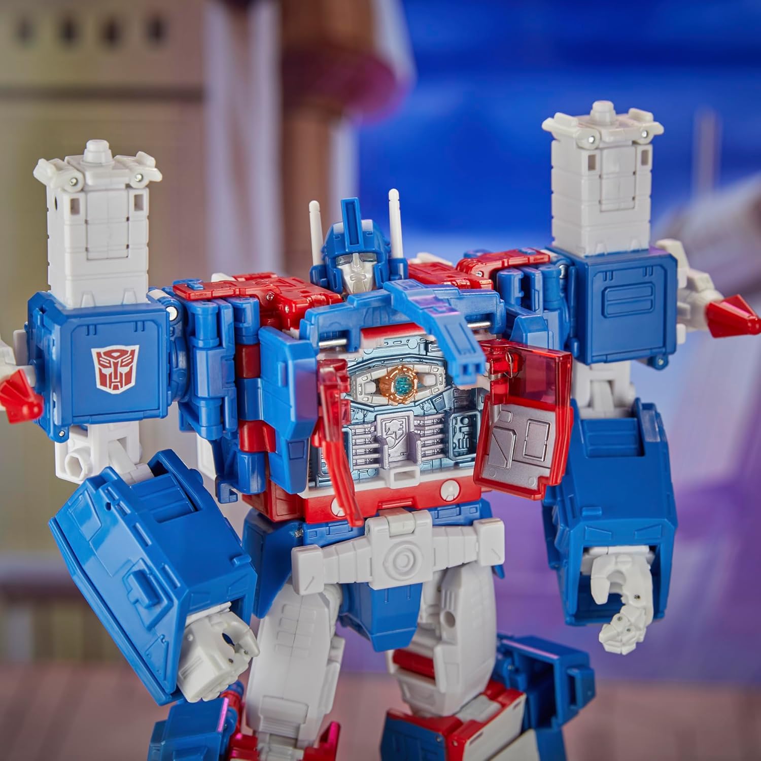Transformers Ultra Magnus action figure by craques in blue red and white with detailed chest and articulated arms
