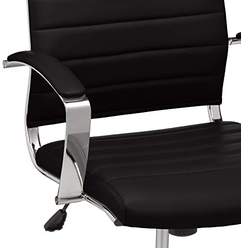 Craques black high-back executive office chair with padded armrests and chrome frame