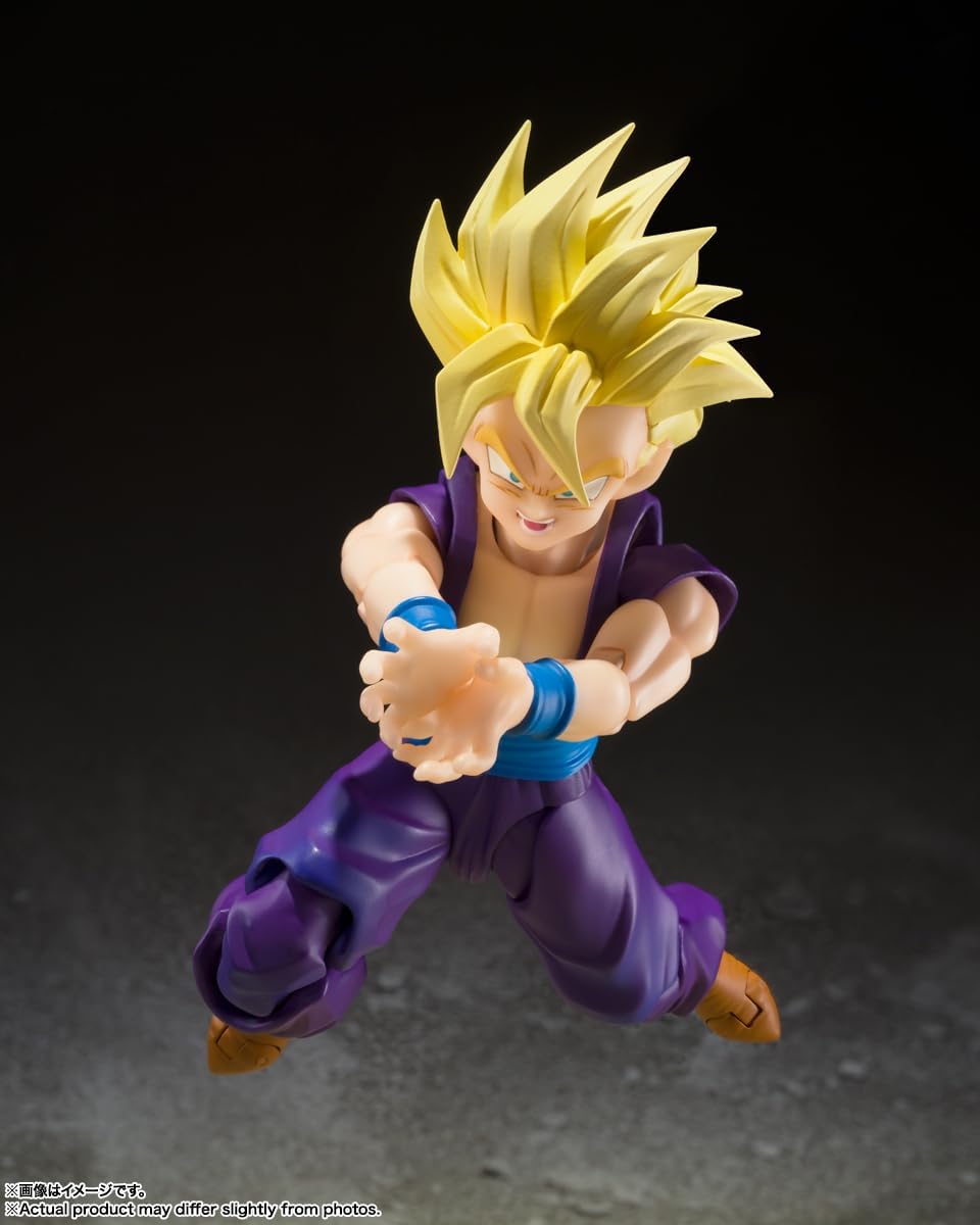 Craques Super Saiyan Gohan action figure in purple outfit with yellow spiky hair posed to attack