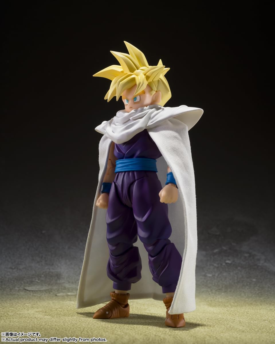 Craques Super Saiyan Gohan action figure with yellow spiky hair wearing purple outfit and white cape